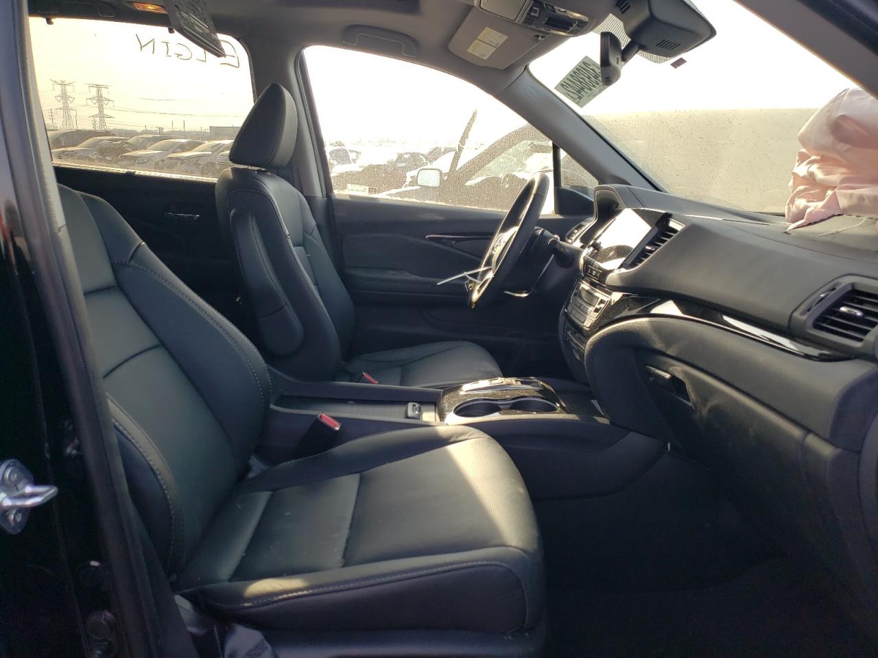 Photo 5 from auction – 2021 HONDA PILOT ELIT with VIN 5FNYF6H09MB095545