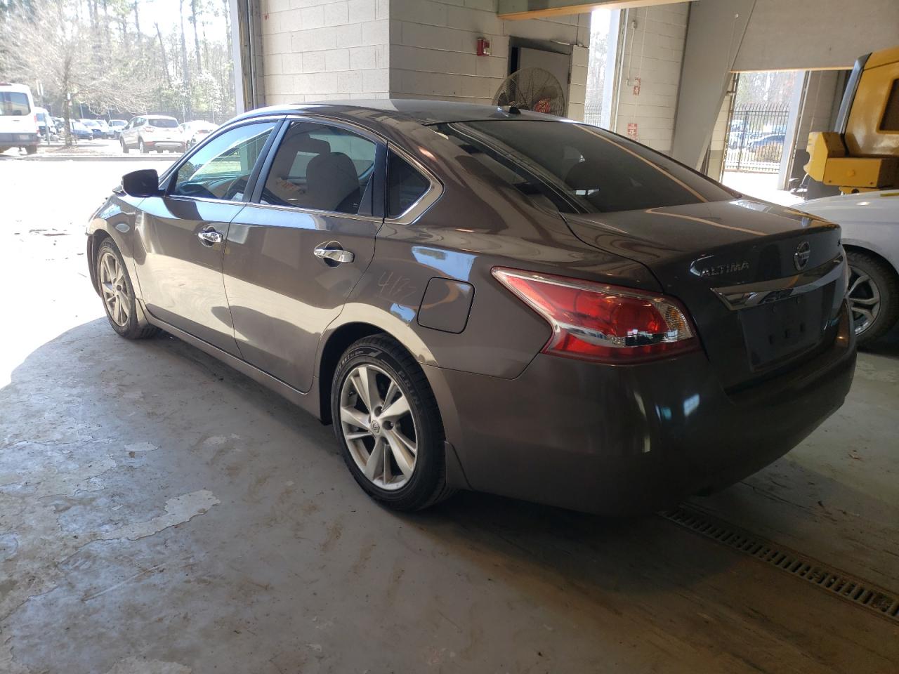 Photo 3 from auction – 2013 NISSAN ALTIMA 2.5 with VIN 1N4AL3AP1DC253301