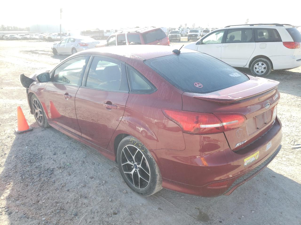 Photo 3 from auction – 2015 FORD FOCUS SE with VIN 1FADP3F28FL279816