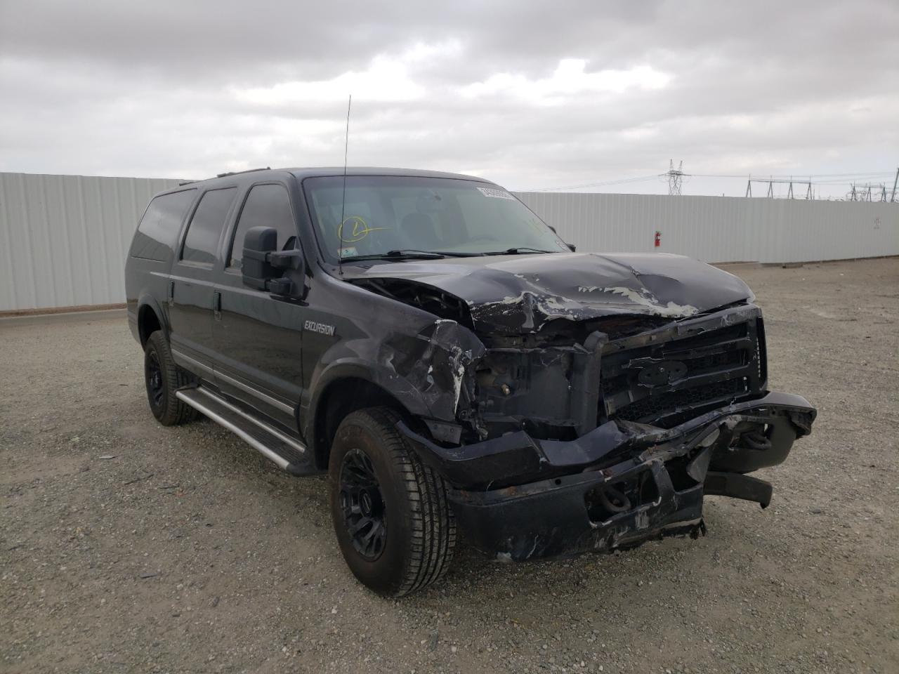 FORD EXCURSION 2005 with VIN 1FMSU43P75ED42371 - Photo from auction