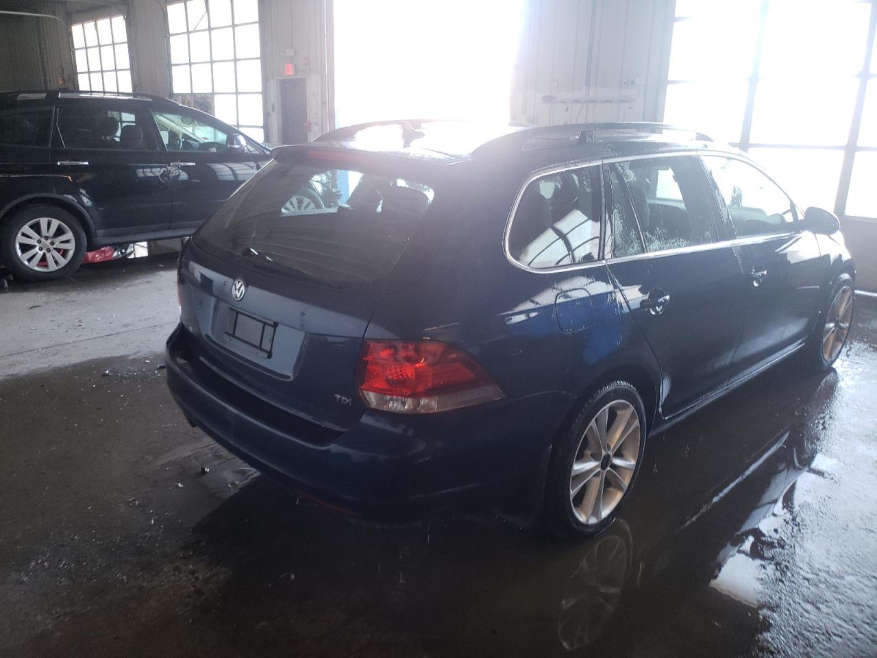 Photo 4 from auction – 2012 VOLKSWAGEN JETTA TDI with VIN 3VWML7AJ1CM659969