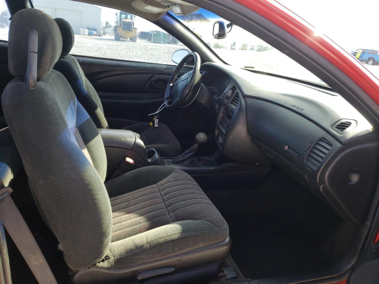 Photo 5 from auction – 2000 CHEVROLET MONTE CARL with VIN 2G1WX12K0Y9309536
