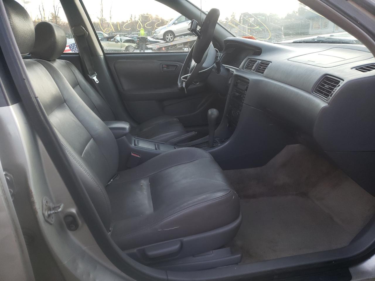 Photo 5 from auction – 2000 TOYOTA CAMRY CE with VIN JT2BG22K6Y0461237