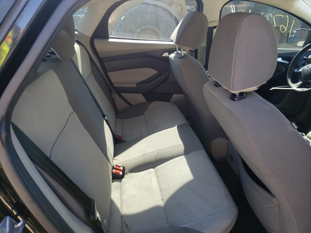 Photo 6 from auction – 2012 FORD FOCUS with VIN 1FAHP3F25CL427367