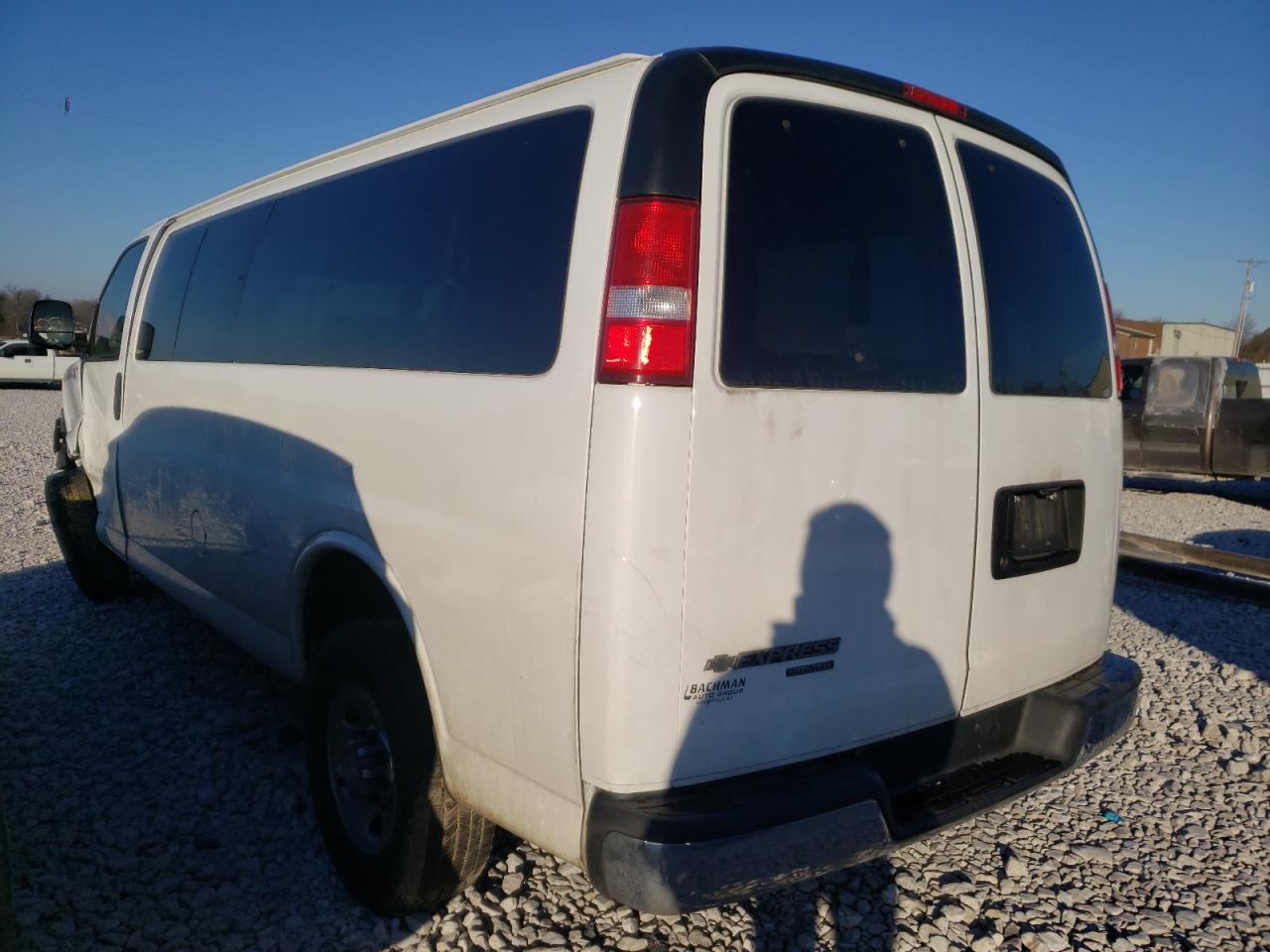 Photo 3 from auction – 2016 CHEVROLET EXPRESS G3 with VIN 1GAZGPFG9G1297301