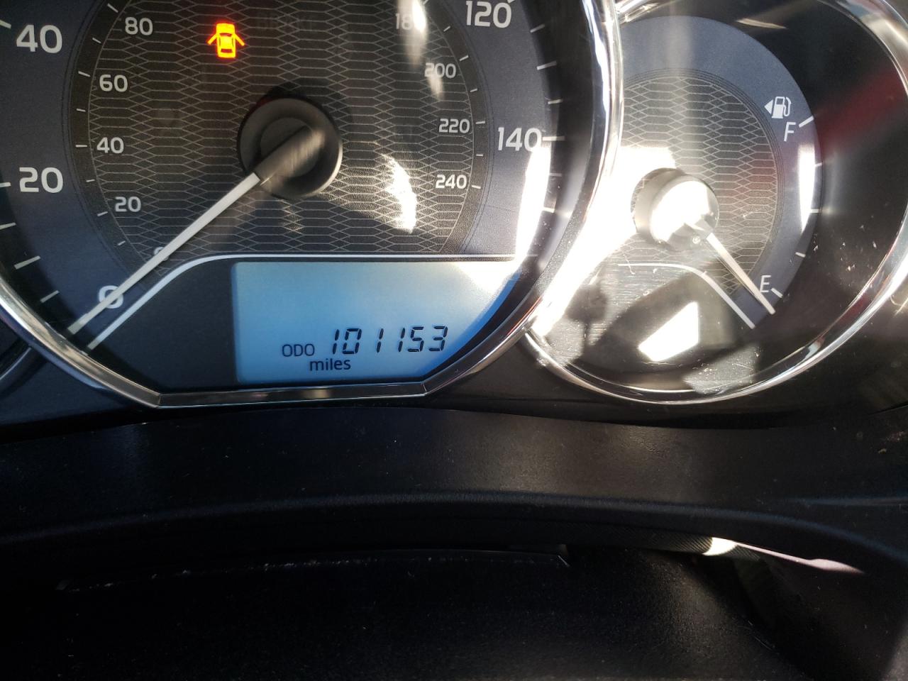 Photo 8 from auction – 2015 TOYOTA COROLLA L with VIN 5YFBURHE7FP232112