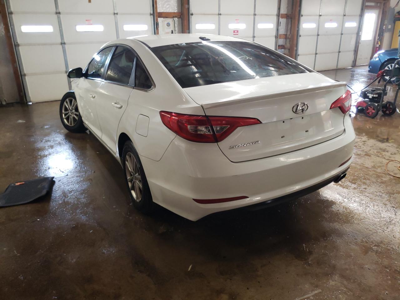 Photo 3 from auction – 2016 HYUNDAI SONATA SE with VIN 5NPE24AF9GH278600