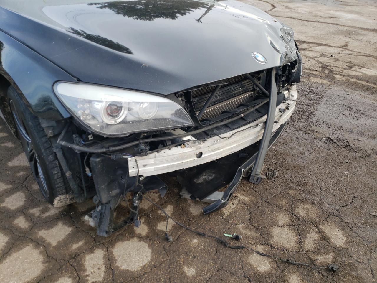 Photo 9 from auction – 2009 BMW 750 I with VIN WBAKA83579CY34884