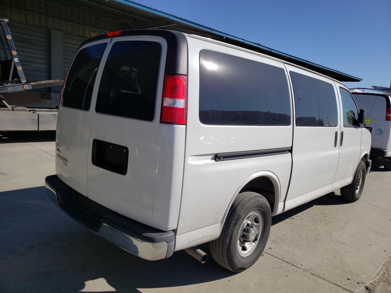 Photo 4 from auction – 2011 CHEVROLET EXPRESS G3 with VIN 1GAZGYFG2B1183283
