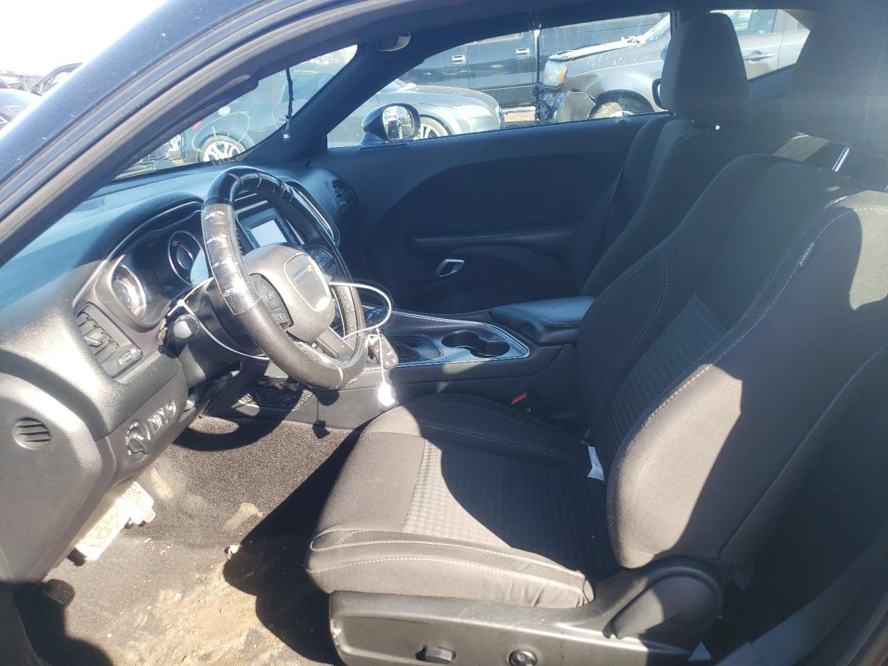 Photo 5 from auction – 2015 DODGE CHALLENGER with VIN 2C3CDZAG2FH774681