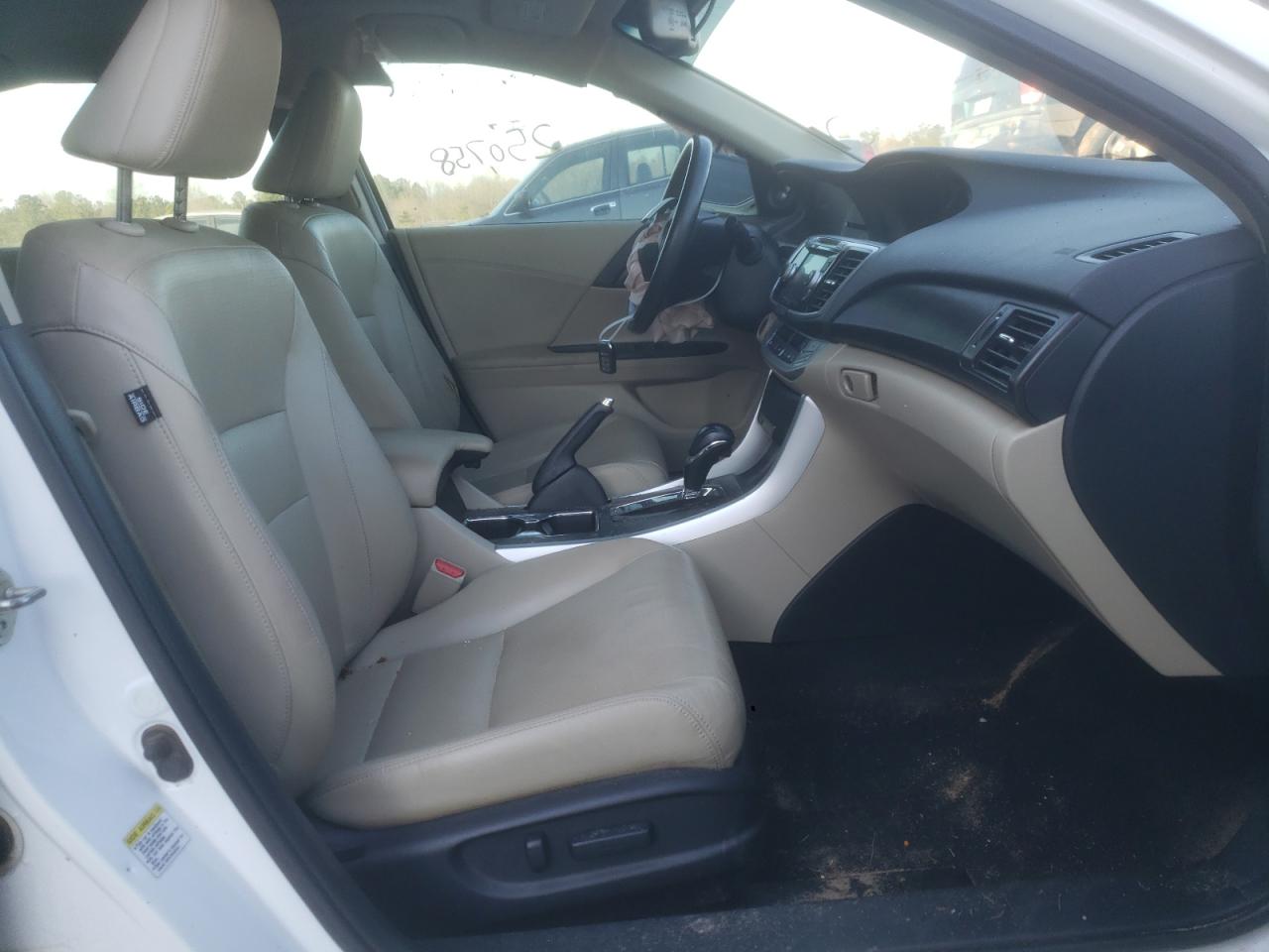 Photo 5 from auction – 2013 HONDA ACCORD EXL with VIN 1HGCR2F86DA047997