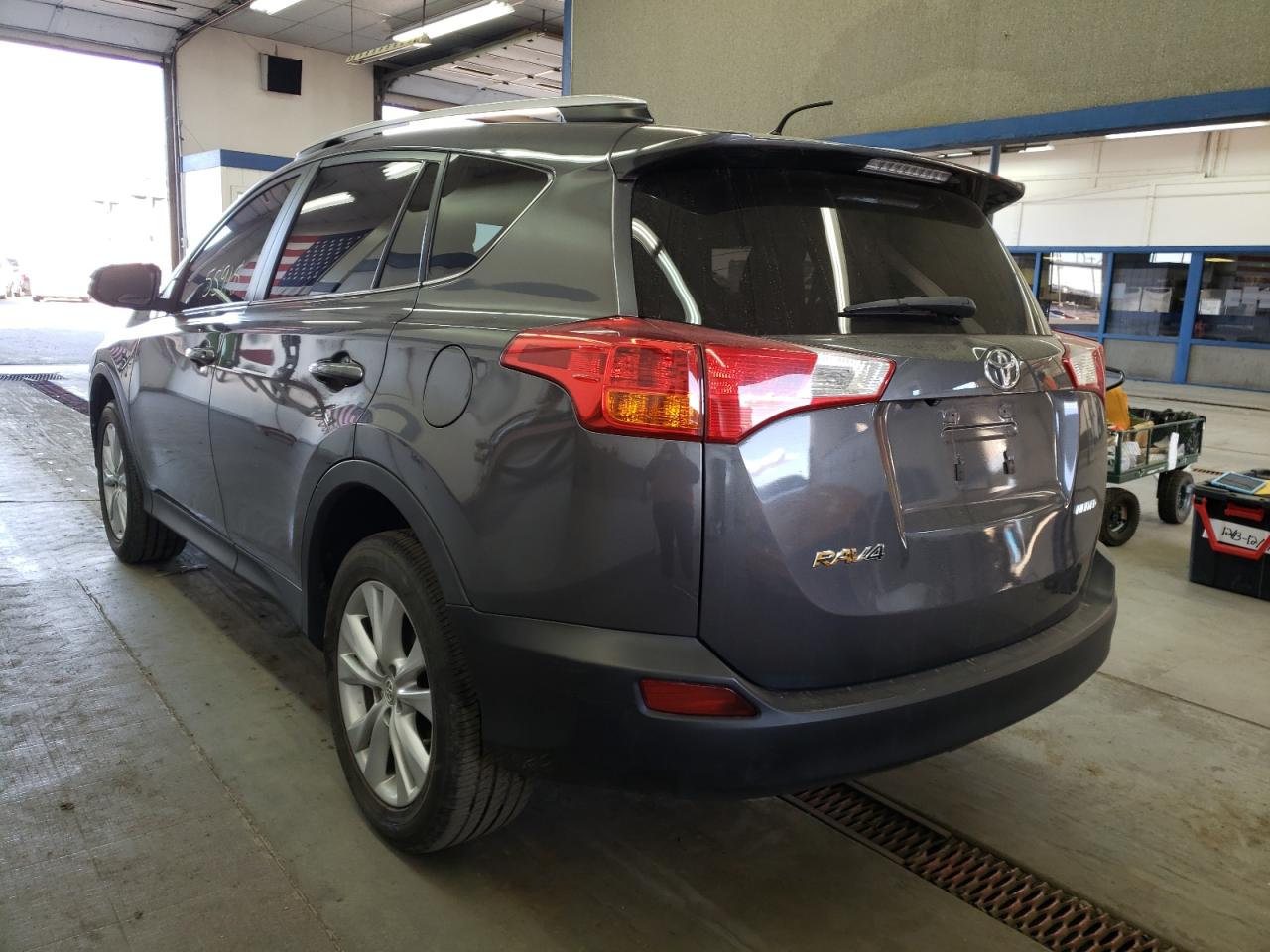 Photo 3 from auction – 2013 TOYOTA RAV4 LIMIT with VIN 2T3DFREV4DW068716