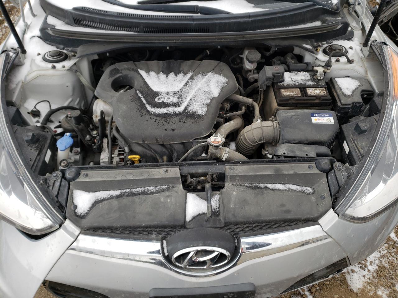 Photo 7 from auction – 2016 HYUNDAI VELOSTER with VIN KMHTC6AD3GU303412