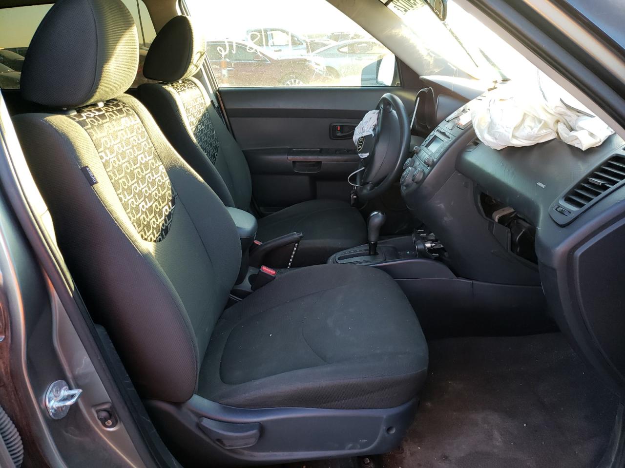 Photo 5 from auction – 2010 KIA SOUL + with VIN KNDJT2A2XA7029702