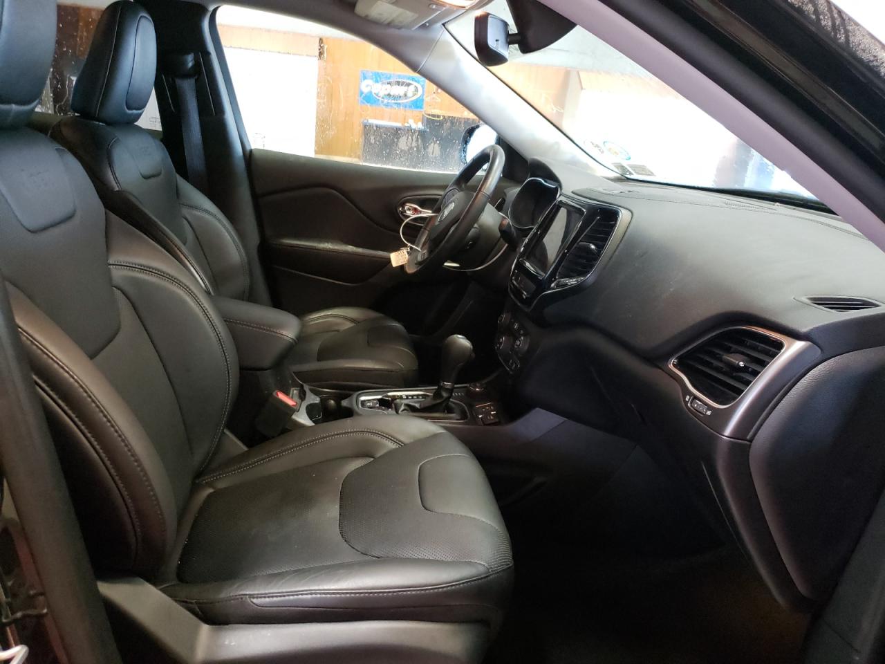 Photo 5 from auction – 2020 JEEP CHEROKEE L with VIN 1C4PJMDN6LD538286