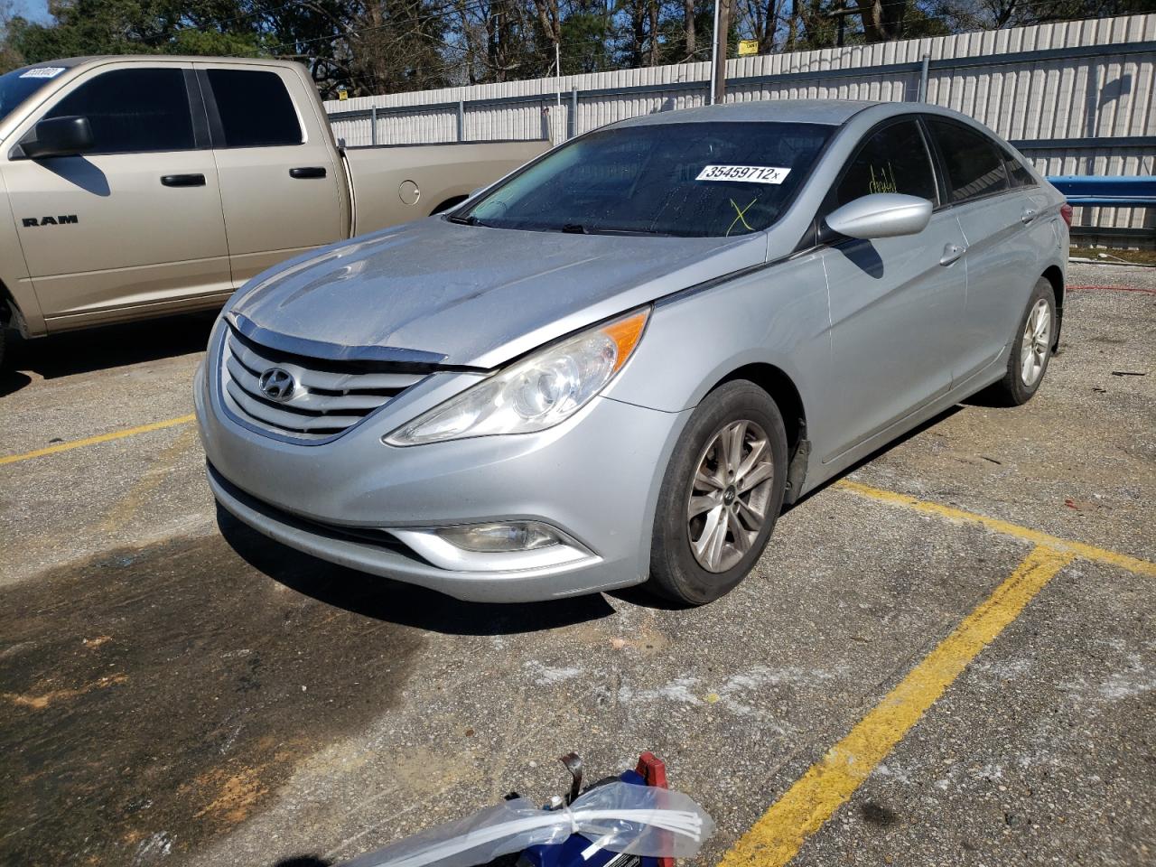 Photo 2 from auction – 2013 HYUNDAI SONATA GLS with VIN 5NPEB4AC1DH786089