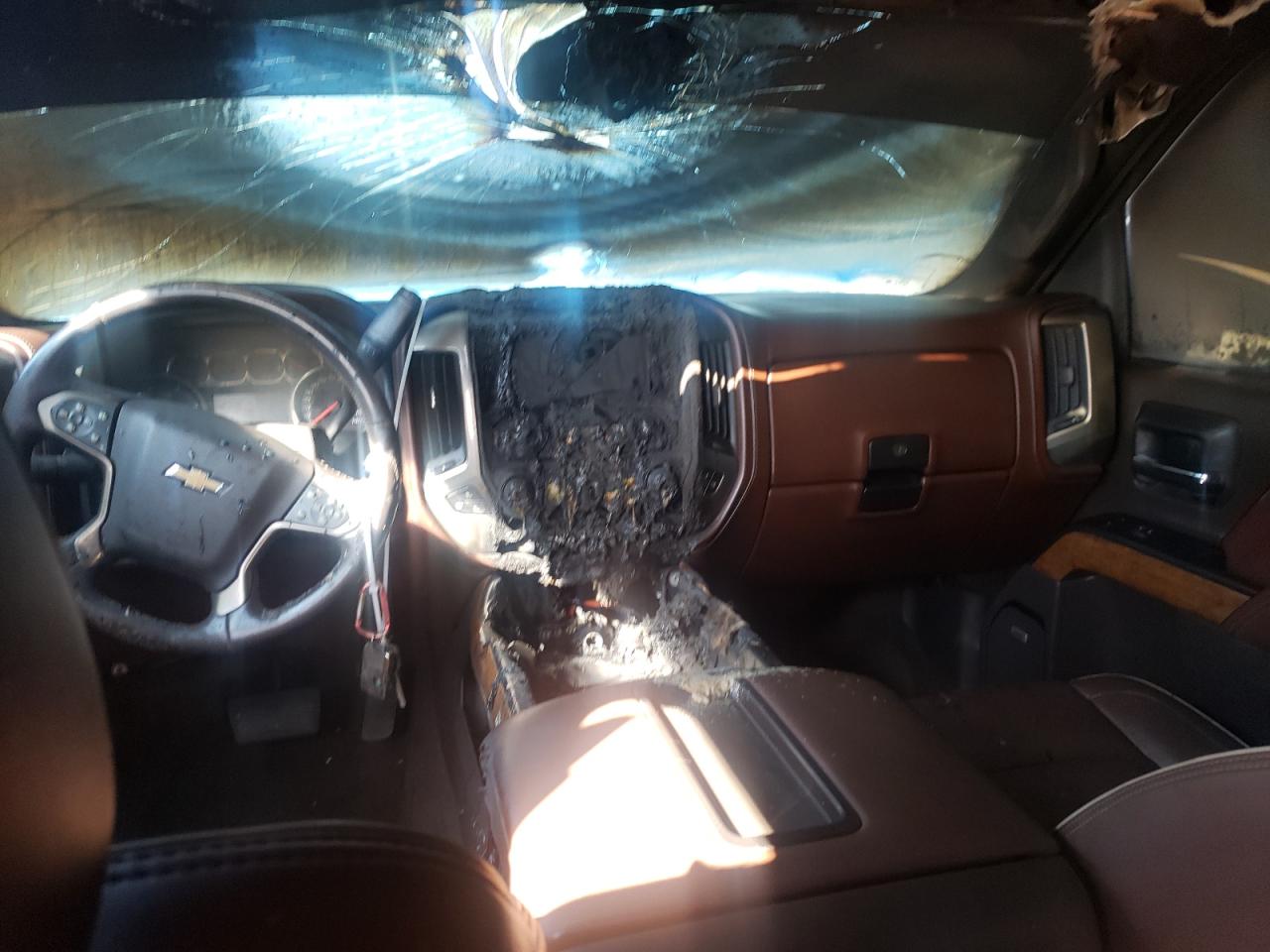 Photo 9 from auction – 2015 CHEVROLET SILVERADO with VIN 1GC1KXE86FF559354