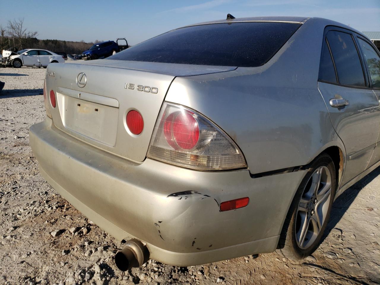 Photo 9 from auction – 2001 LEXUS IS 300 with VIN JTHBD182910004847
