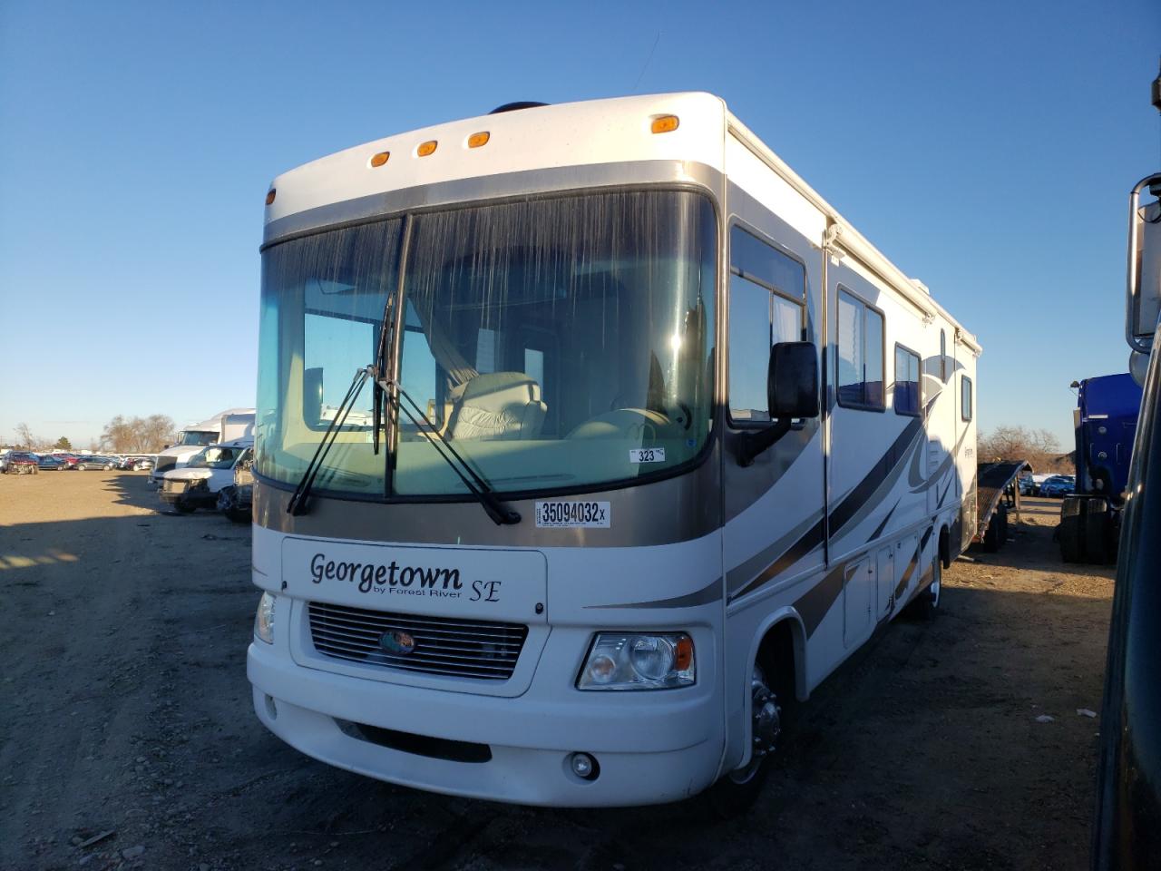 Photo 2 from auction – 2008 WILDWOOD GEORGETOWN with VIN 1F6NF53YX70A06064
