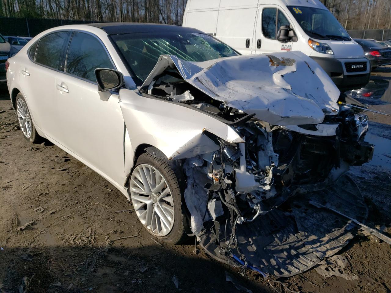 LEXUS ES 350 2017 with VIN 58ABK1GG4HU044135 - Photo from auction