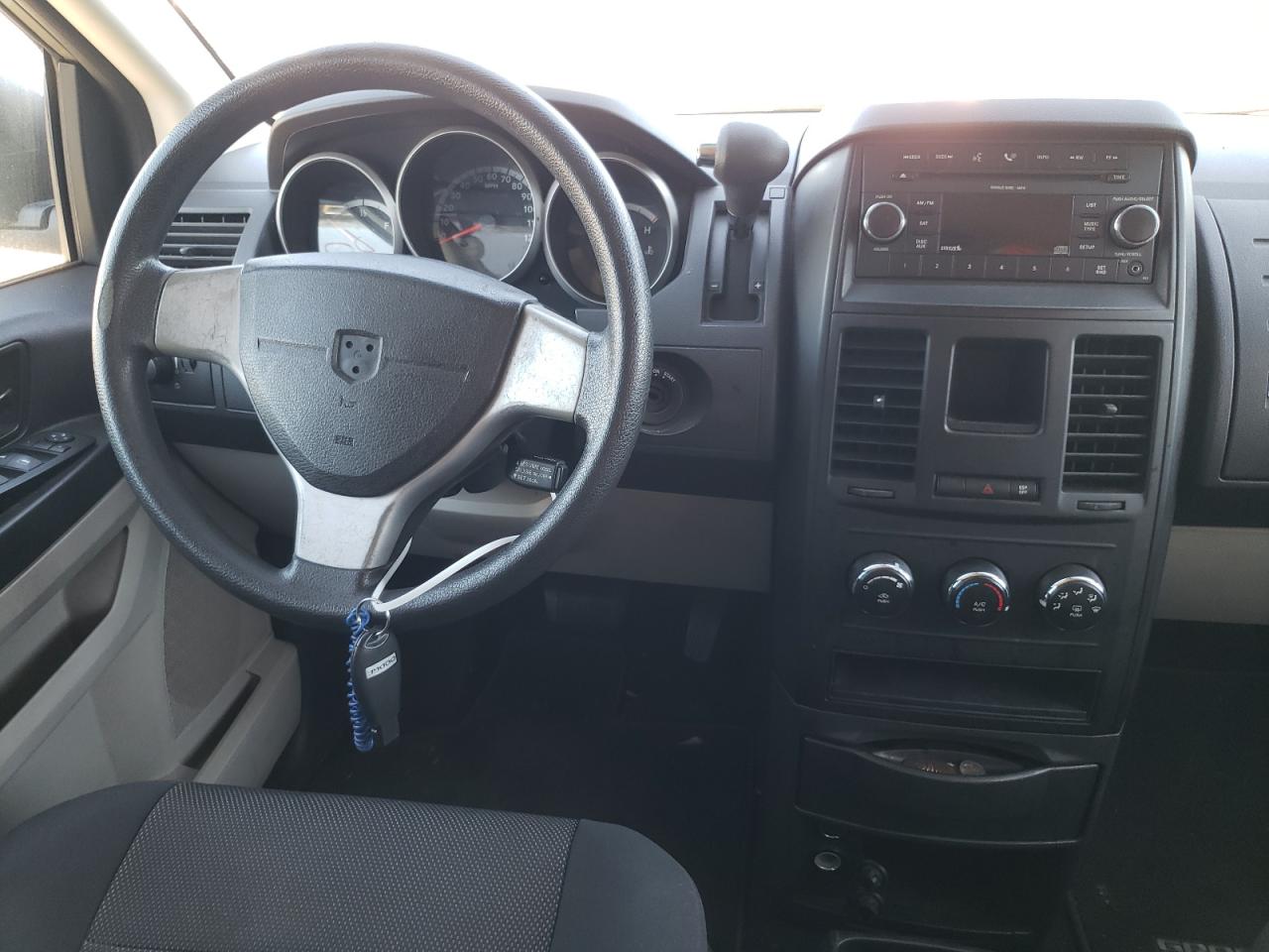 Photo 9 from auction – 2009 DODGE CARAVAN with VIN 2D8HN44E49R649306