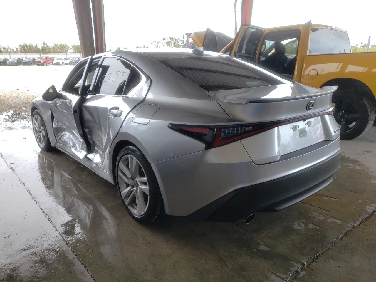 Photo 3 from auction – 2021 LEXUS IS 300 with VIN JTHAA1D27M5110795