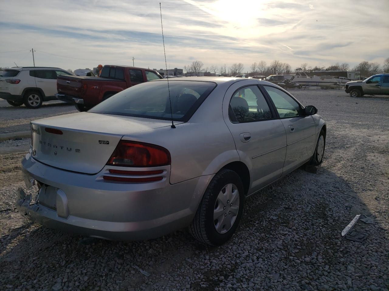 Photo 4 from auction – 2005 DODGE STRATUS SX with VIN 1B3EL46J85N546724