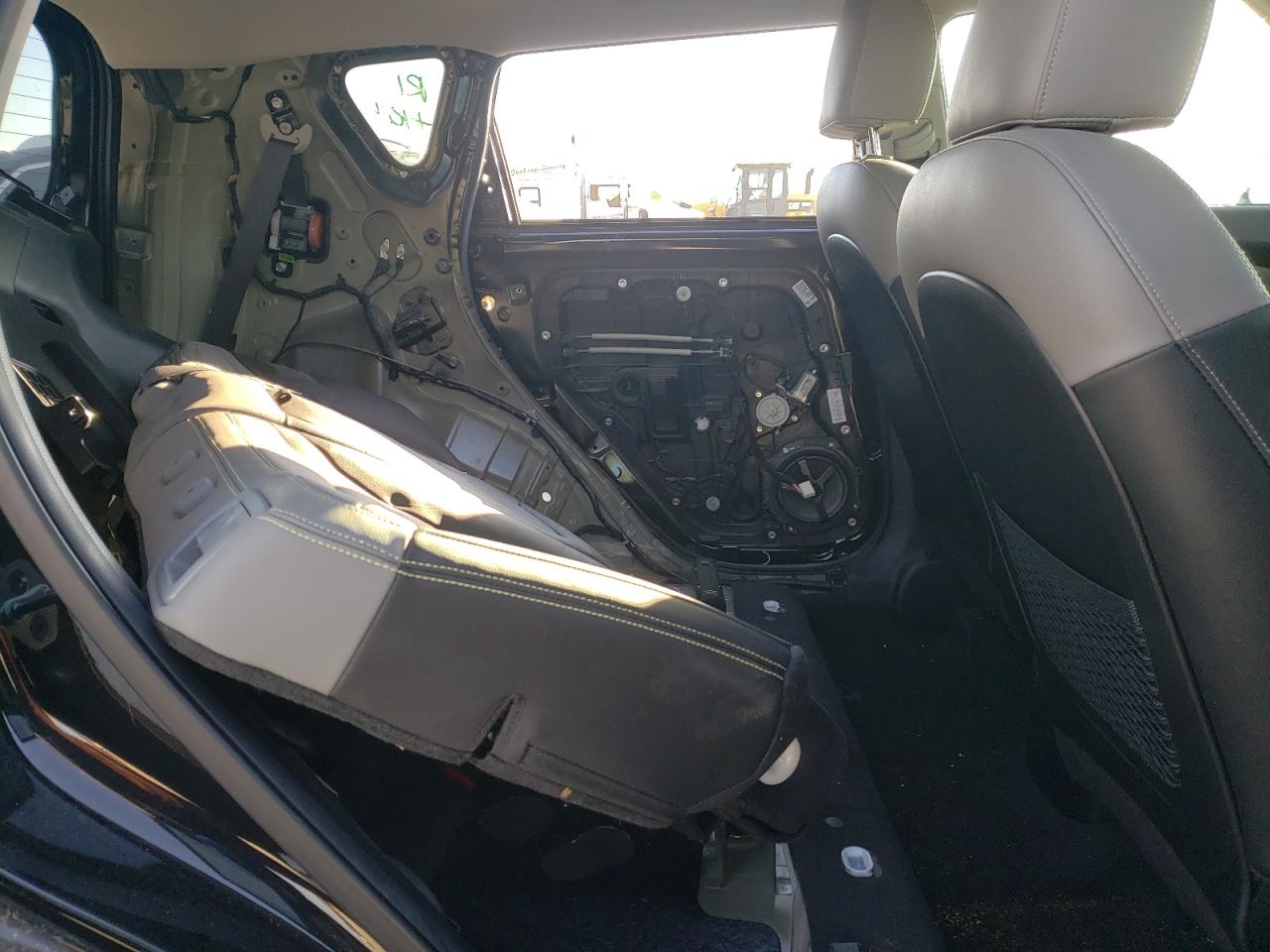Photo 6 from auction – 2016 KIA SOUL + with VIN KNDJP3A58G7370058