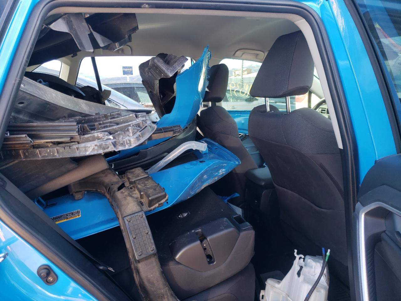 Photo 6 from auction – 2021 TOYOTA RAV4 LE with VIN JTMF1RFV9MD076149