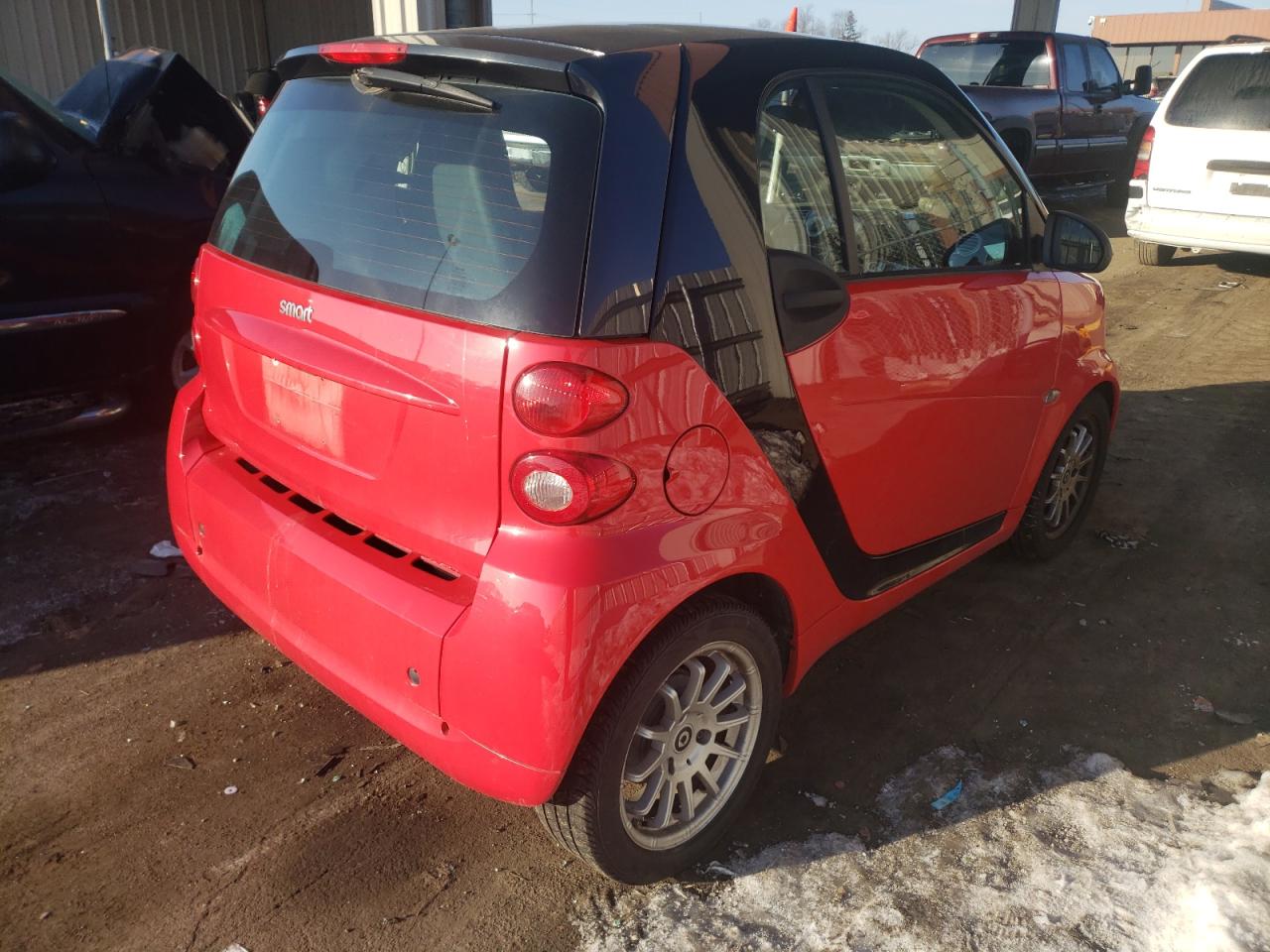 Photo 4 from auction – 2011 SMART FORTWO PUR with VIN WMEEJ3BA0BK446099