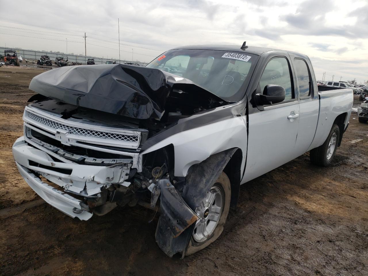 Photo 2 from auction – 2013 CHEVROLET SILVERADO with VIN 1GCRKSE7XDZ369968