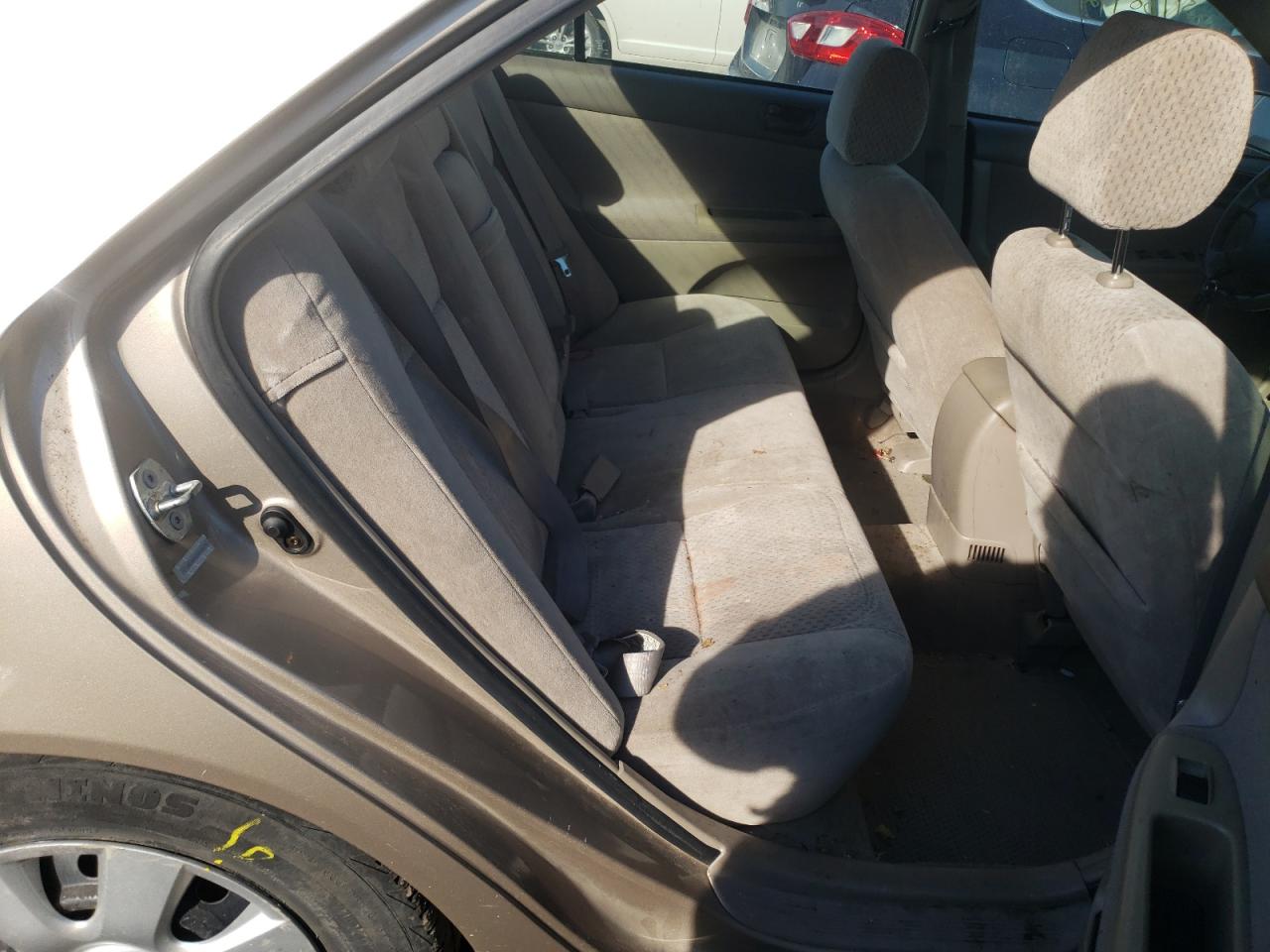 Photo 6 from auction – 2003 TOYOTA CAMRY LE with VIN 4T1BE32K03U249479