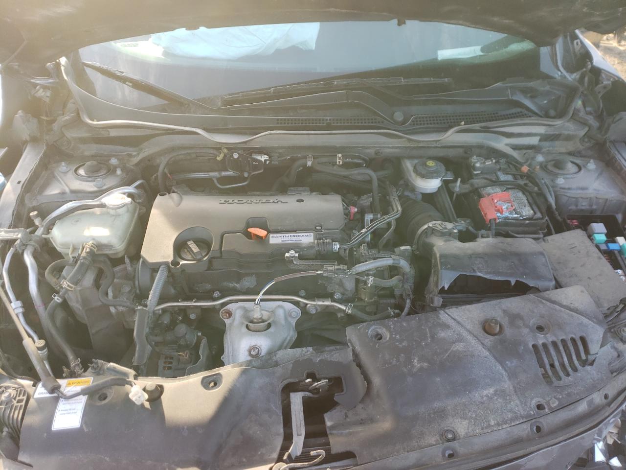 Photo 7 from auction – 2016 HONDA CIVIC LX with VIN 19XFC2F54GE003792