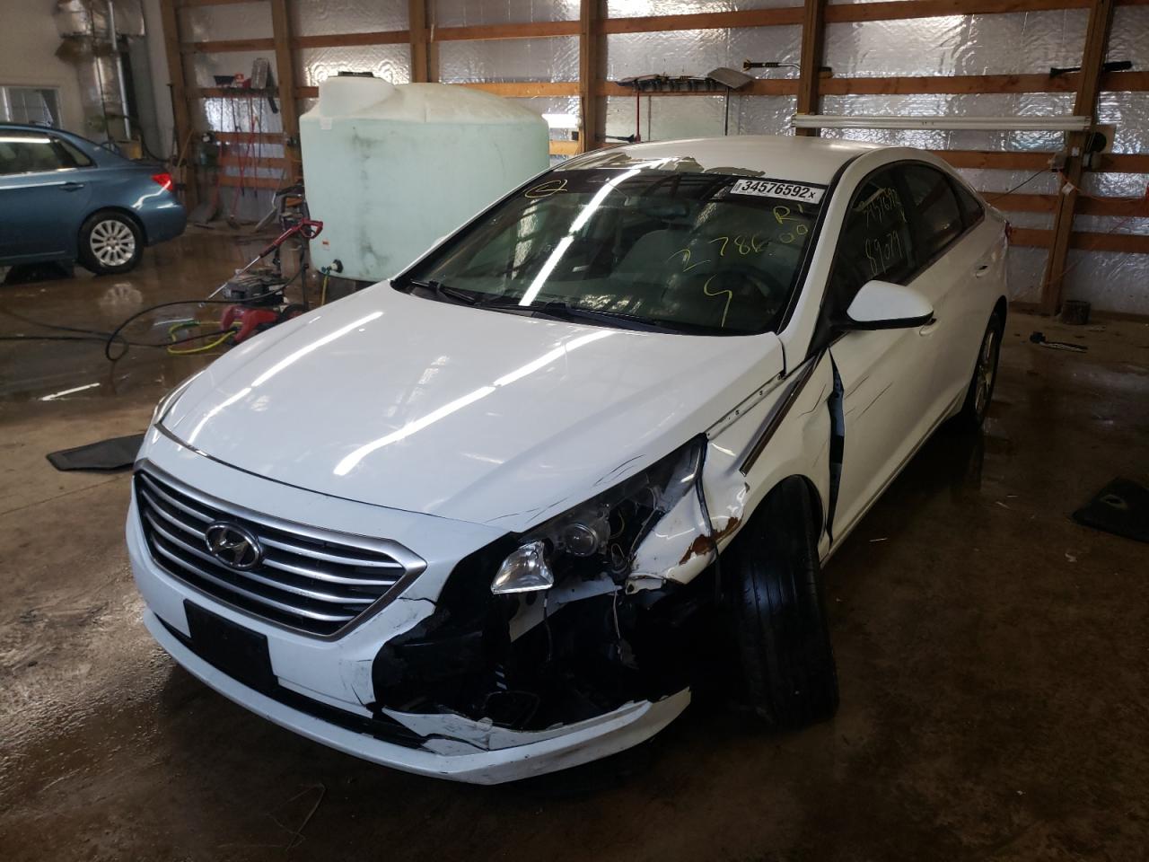 Photo 2 from auction – 2016 HYUNDAI SONATA SE with VIN 5NPE24AF9GH278600
