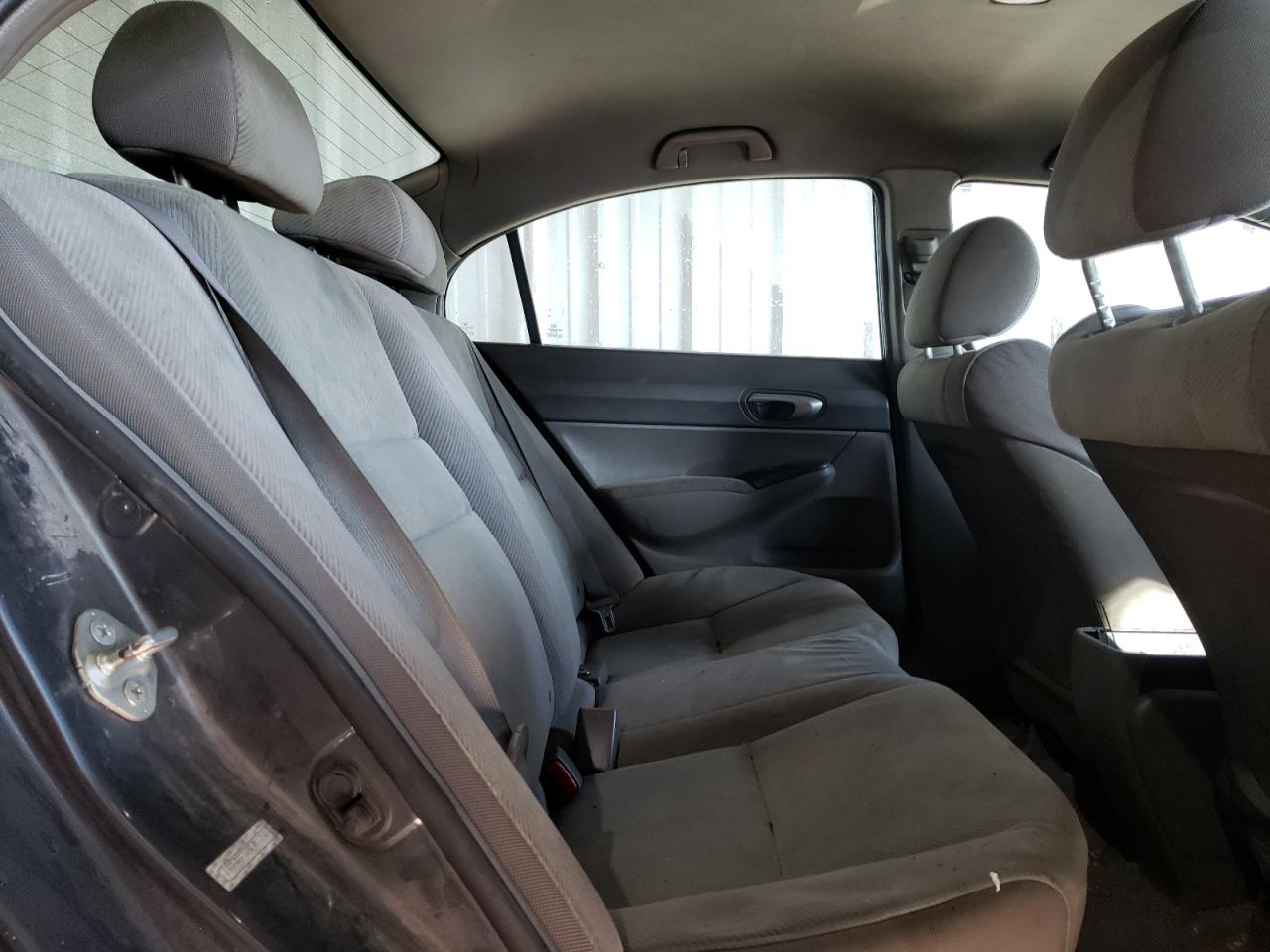 Photo 6 from auction – 2011 HONDA CIVIC LX with VIN 19XFA1F52BE011754