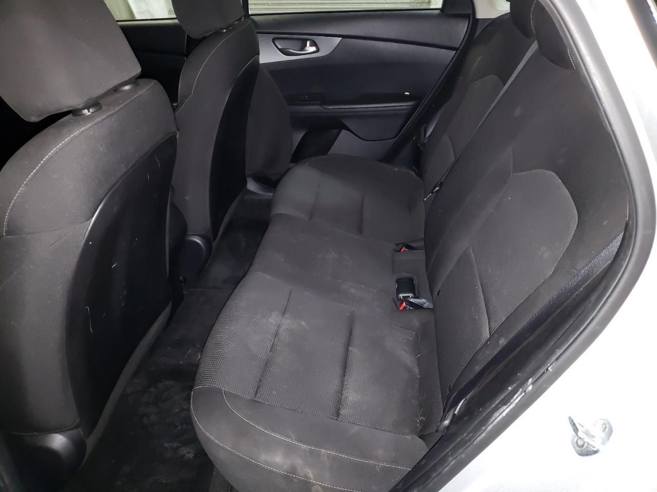 Photo 6 from auction – 2019 KIA FORTE FE with VIN 3KPF24AD6KE103785