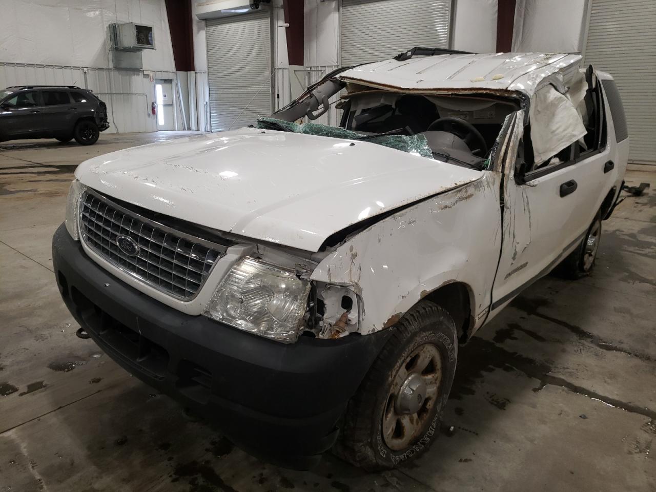 Photo 2 from auction – 2005 FORD EXPLORER X with VIN 1FMDU72K85ZA31198