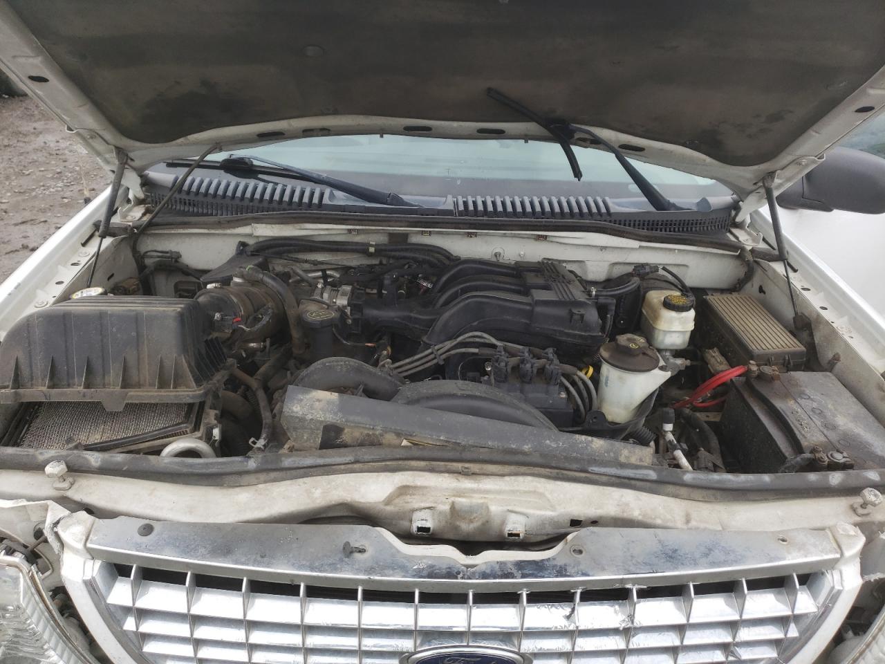 Photo 7 from auction – 2005 FORD EXPLORER X with VIN 1FMZU63K75UA84700
