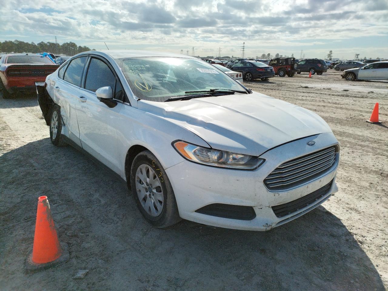 FORD FUSION S 2013 with VIN 3FA6P0G79DR250244 - Photo from auction