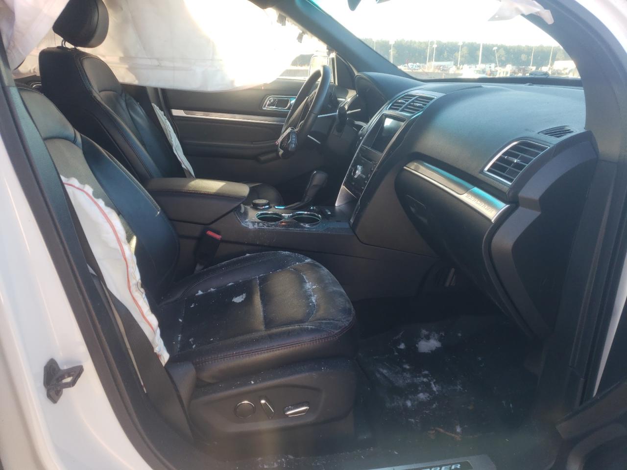 Photo 5 from auction – 2017 FORD EXPLORER S with VIN 1FM5K8GT6HGB50241