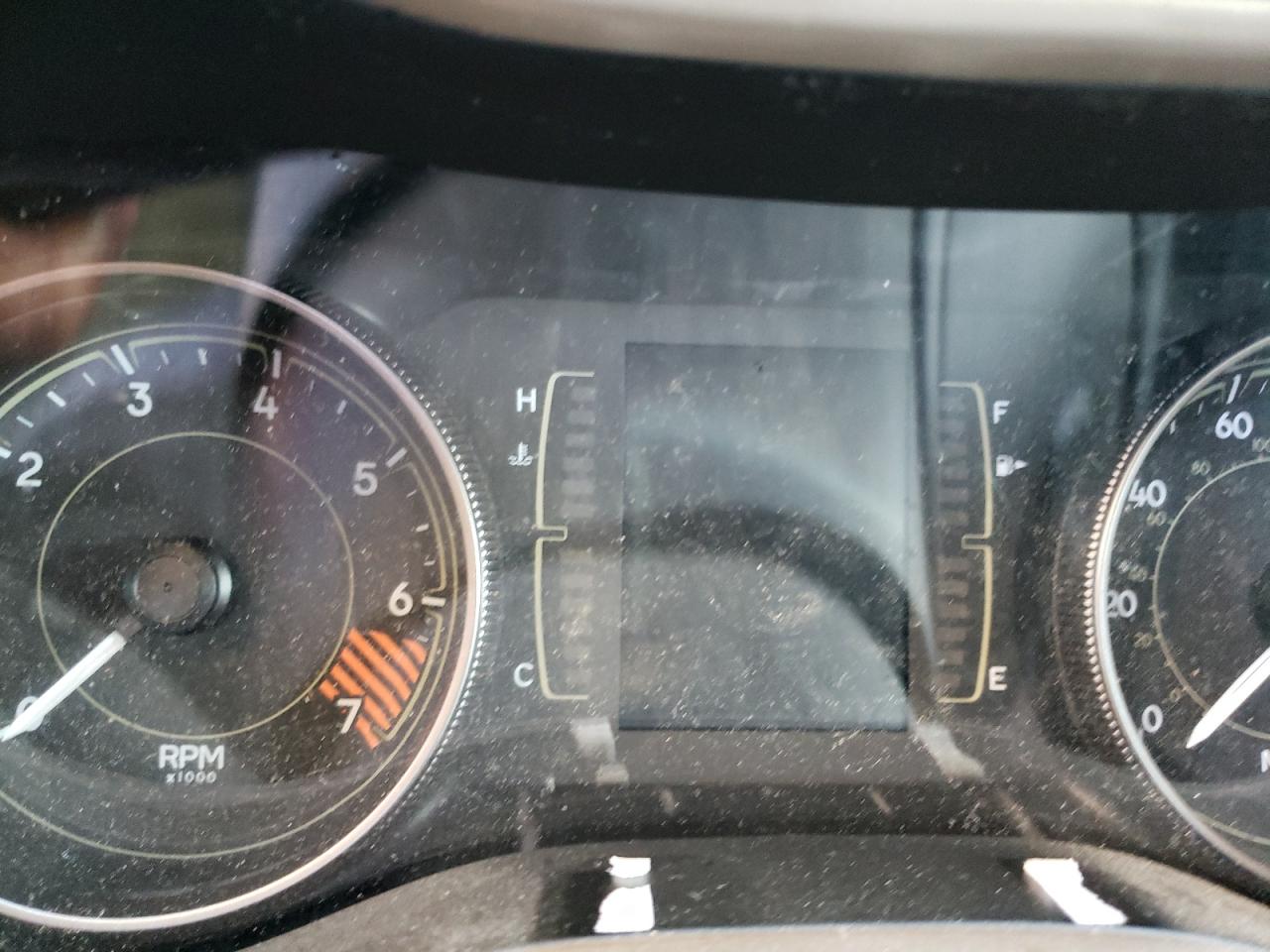 Photo 8 from auction – 2014 JEEP CHEROKEE L with VIN 1C4PJMCB0EW121177