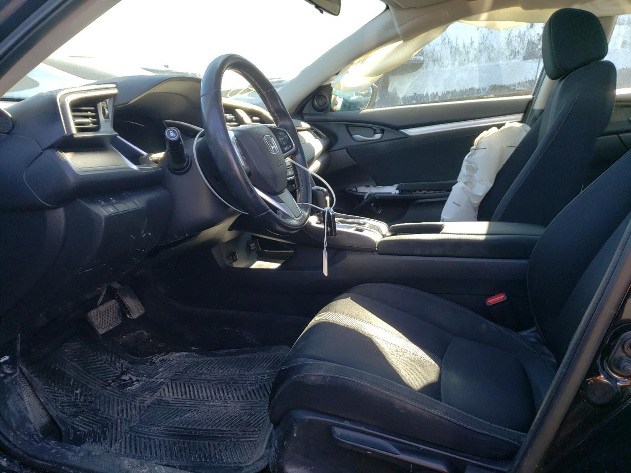 Photo 5 from auction – 2016 HONDA CIVIC EX with VIN 2HGFC1F43GH103230