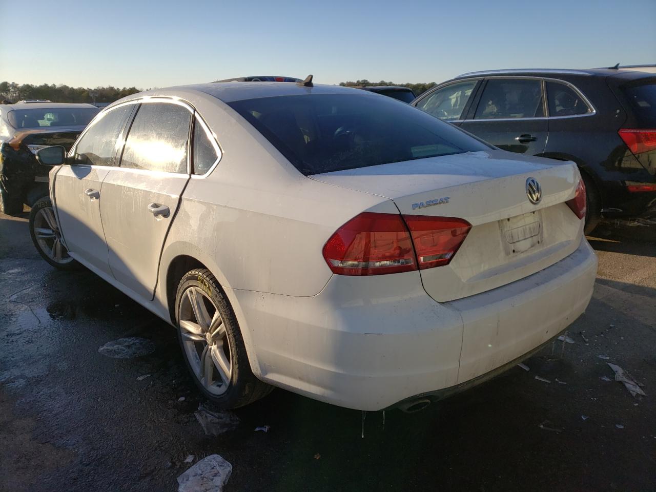 Photo 3 from auction – 2014 VOLKSWAGEN PASSAT SE with VIN 1VWBP7A38EC001440