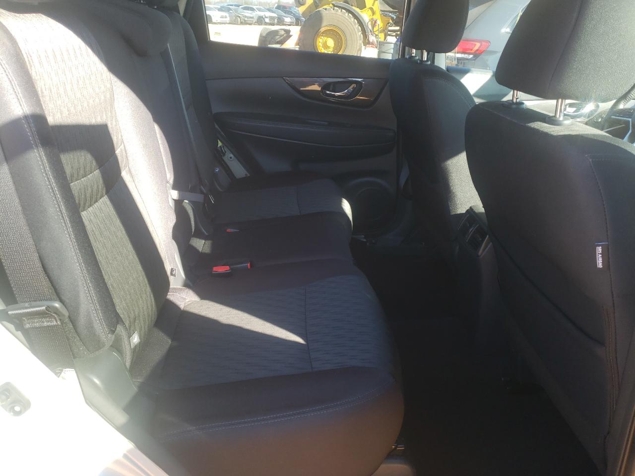 Photo 6 from auction – 2018 NISSAN ROGUE S with VIN 5N1AT2MTXJC844229
