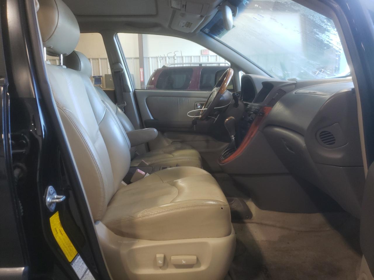 Photo 5 from auction – 2001 LEXUS RX 300 with VIN JTJHF10U510202955