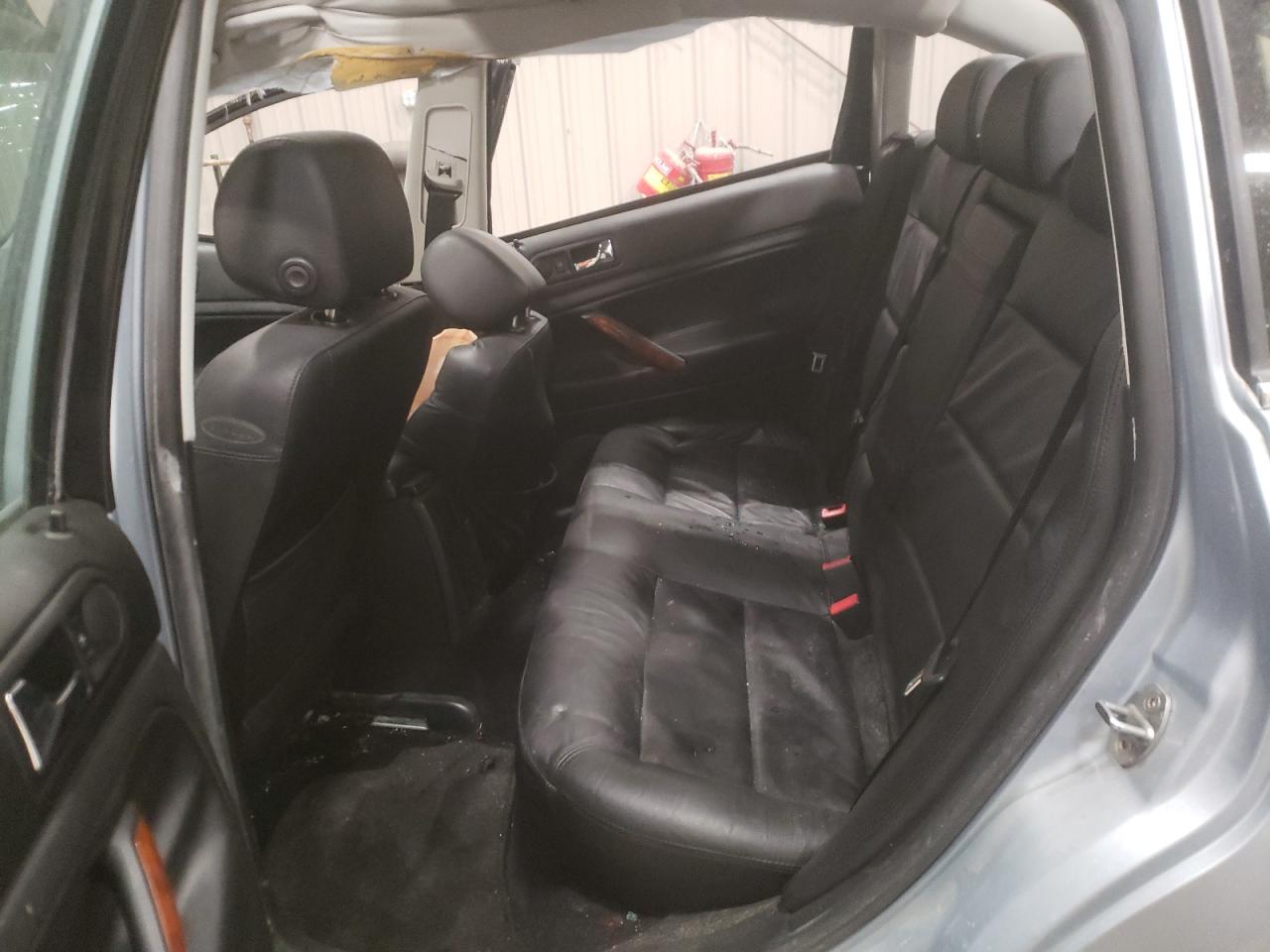 Photo 6 from auction – 2002 VOLKSWAGEN PASSAT GLX with VIN WVWTH63BX2P129444