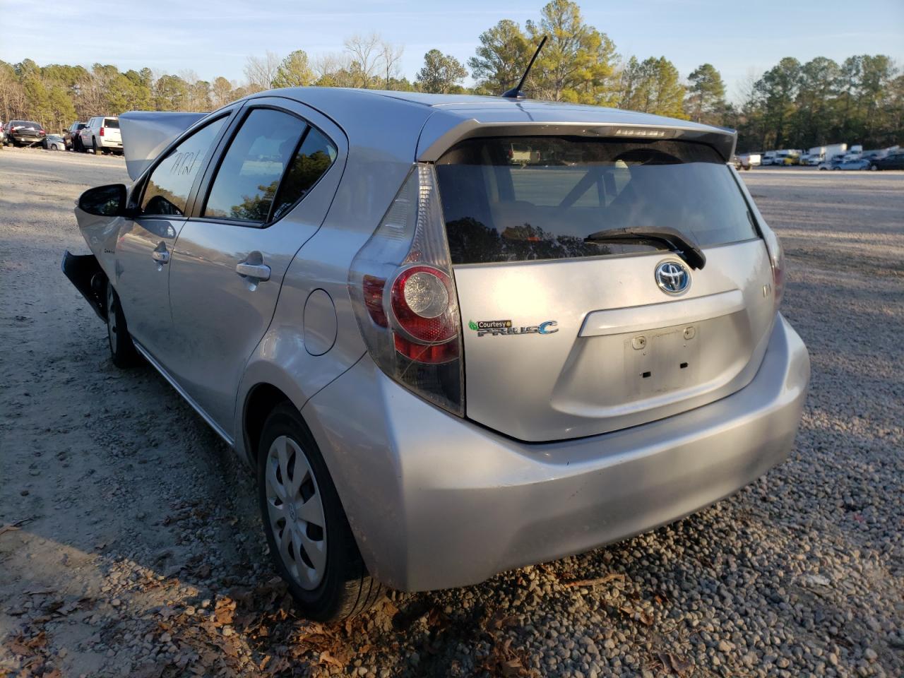 Photo 3 from auction – 2012 TOYOTA PRIUS C with VIN JTDKDTB35C1021091