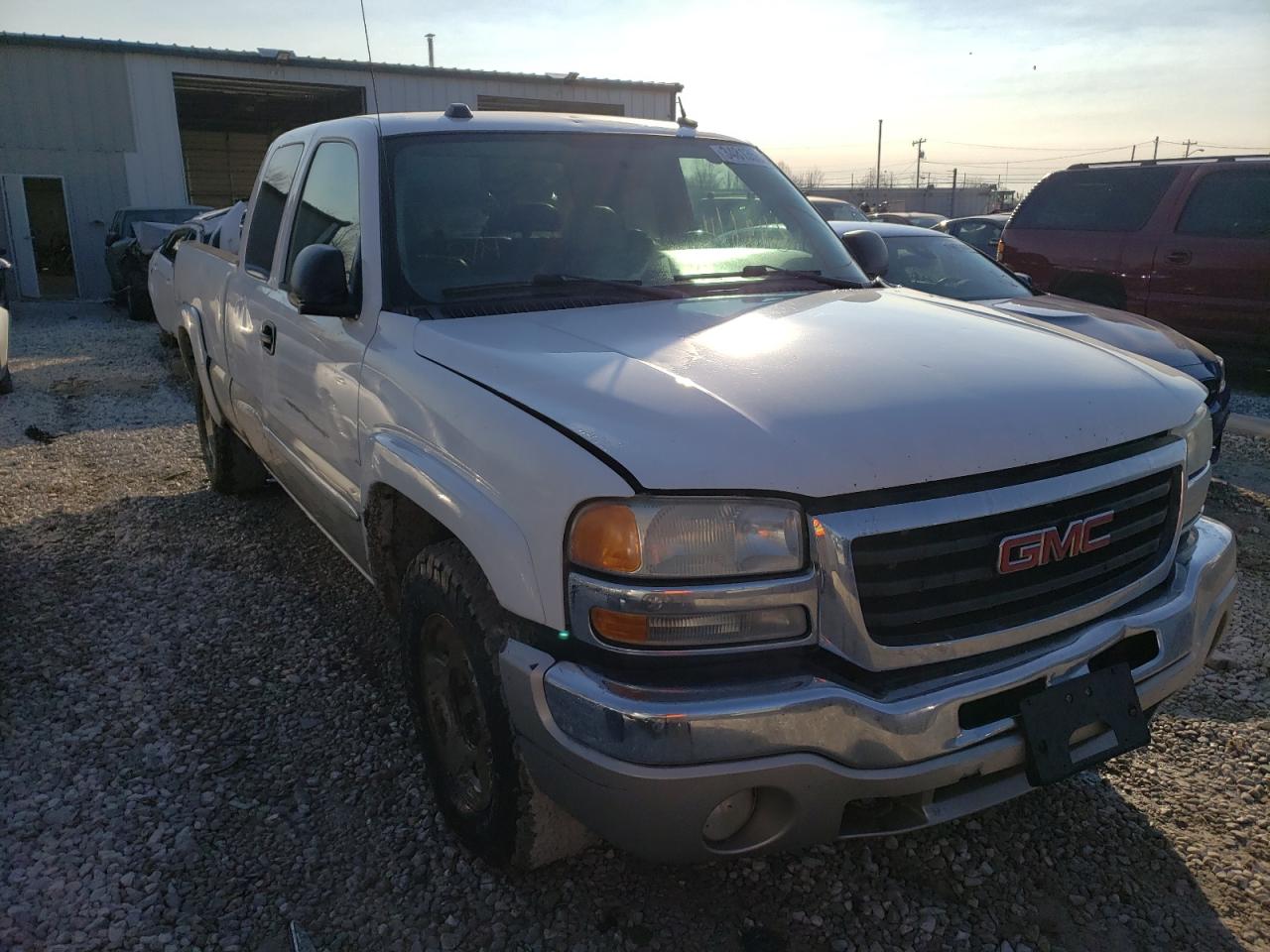 GMC NEW SIERRA 2004 with VIN 1GTEK19T54Z148097 - Photo from auction