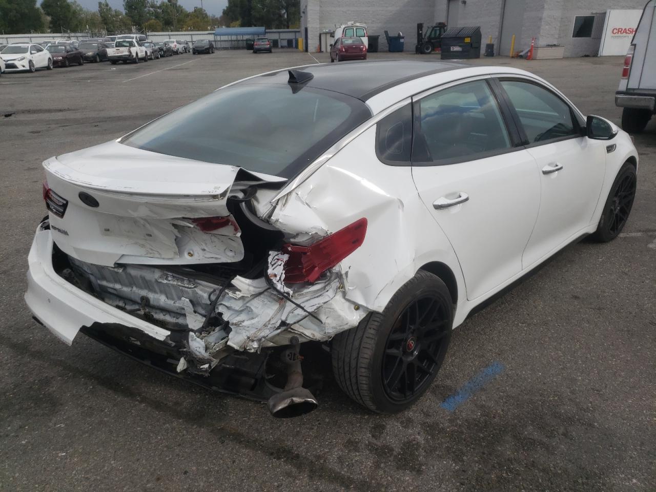 Photo 4 from auction – 2016 KIA OPTIMA SX with VIN 5XXGW4L27GG014679