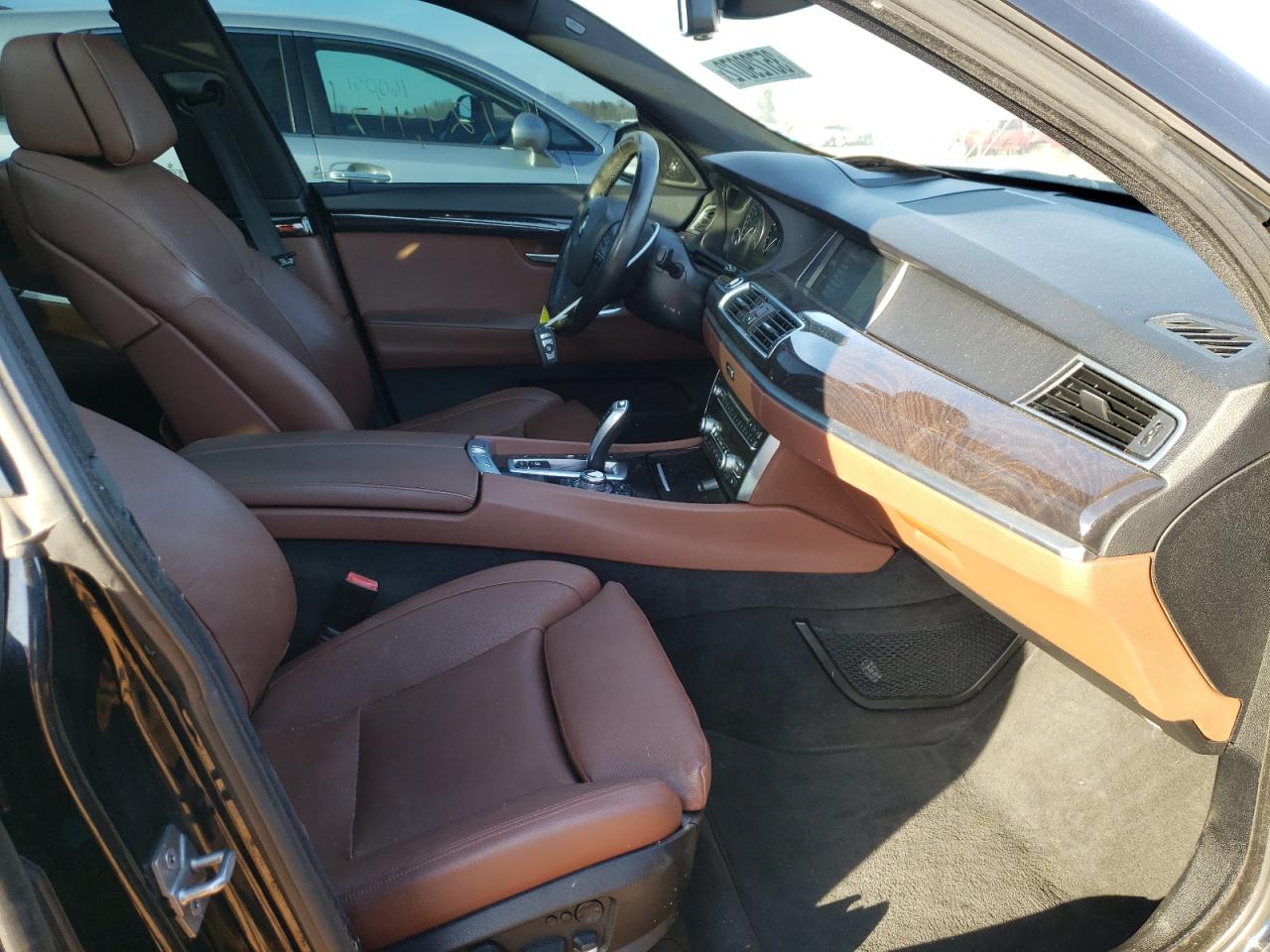 Photo 5 from auction – 2012 BMW 535 IGT with VIN WBASN2C5XCC202230